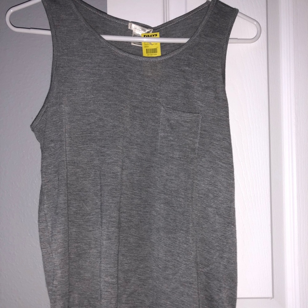 Grey tank top